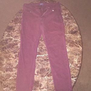 Burgundy Jeans 👖